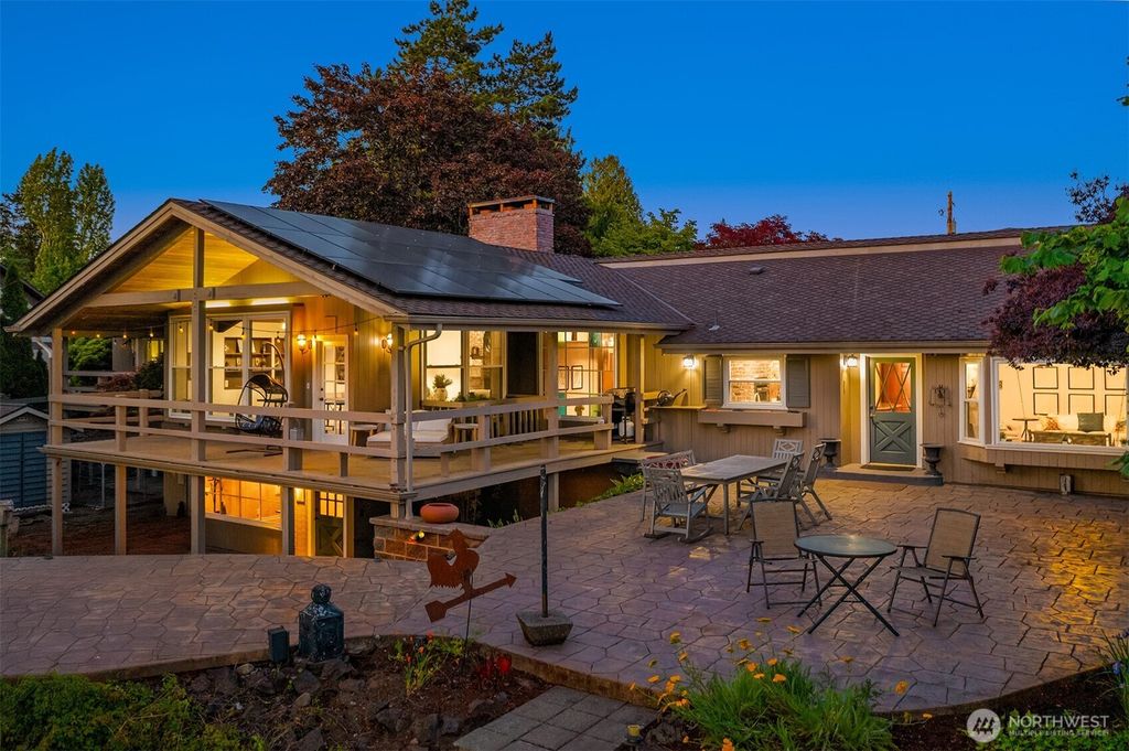 405 Lakeshore Drive, Centralia, WA - View 5