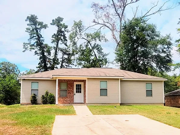 1317 Glenbrook Dr, Denham Springs, LA 70726