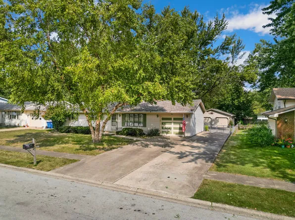 798 Washington Ave, Bourbonnais, IL 60914
