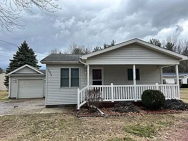2865 E Burt Rd — exterior photo