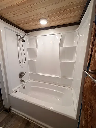 1702 Holiday Dr Photo 1