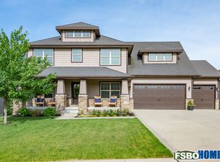 4466 NW 166th St, Clive, IA 50325
