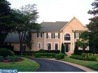 2 Winfield Way, Voorhees, NJ 08043