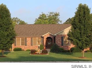 1 Sheffield Cir, Alton, IL 62002