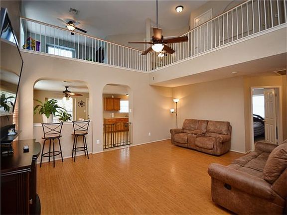4th image of 1101 Whitley Dr