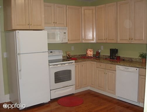 2nd image of 916 Beman St