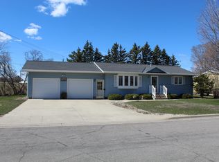 726 Stearns Ave, Paynesville, MN 56362