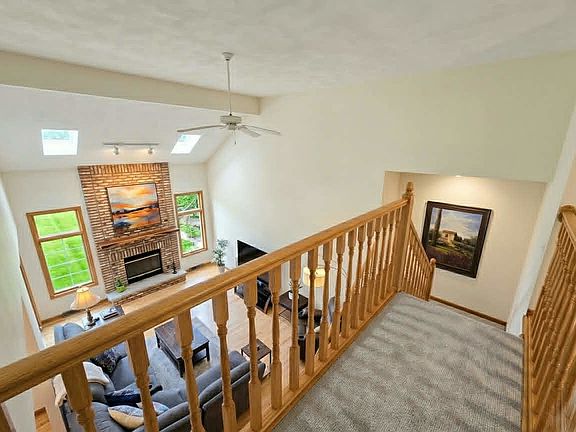 2nd image of 11497 Ridgecrest Dr