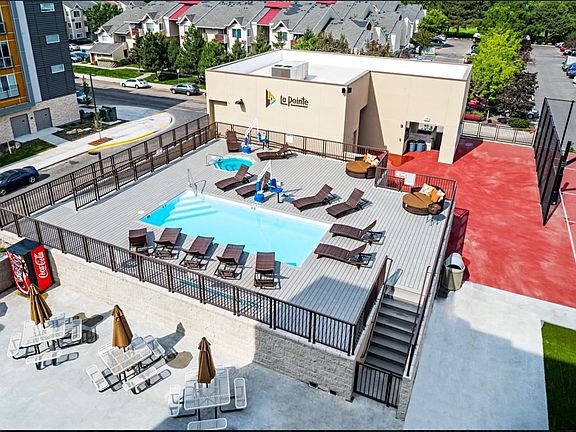 Pool/ Hot tub