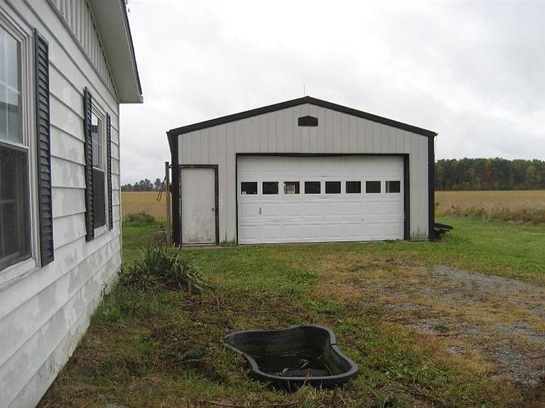 2nd image of 3134 W New Market Rd
