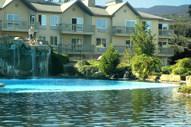 2nd image of 2 Chamonix Dr Unit 305