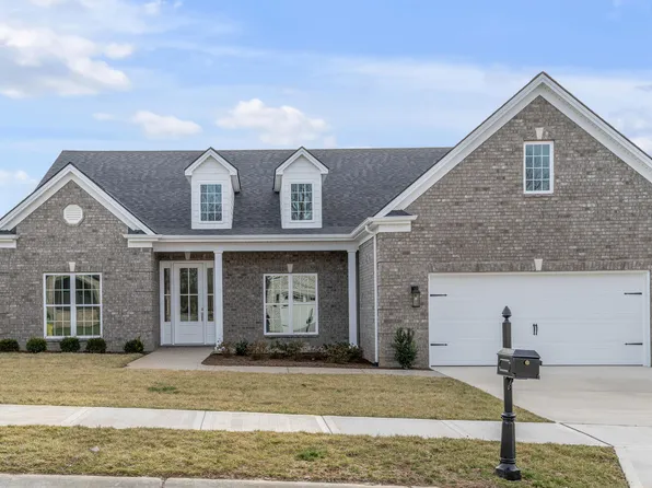 385 Weston Park, Lexington, KY 40515