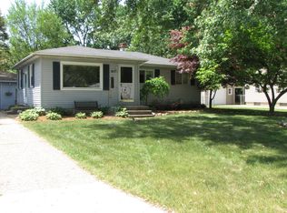 1326 Bowdoin St SE, Kentwood, MI 49508