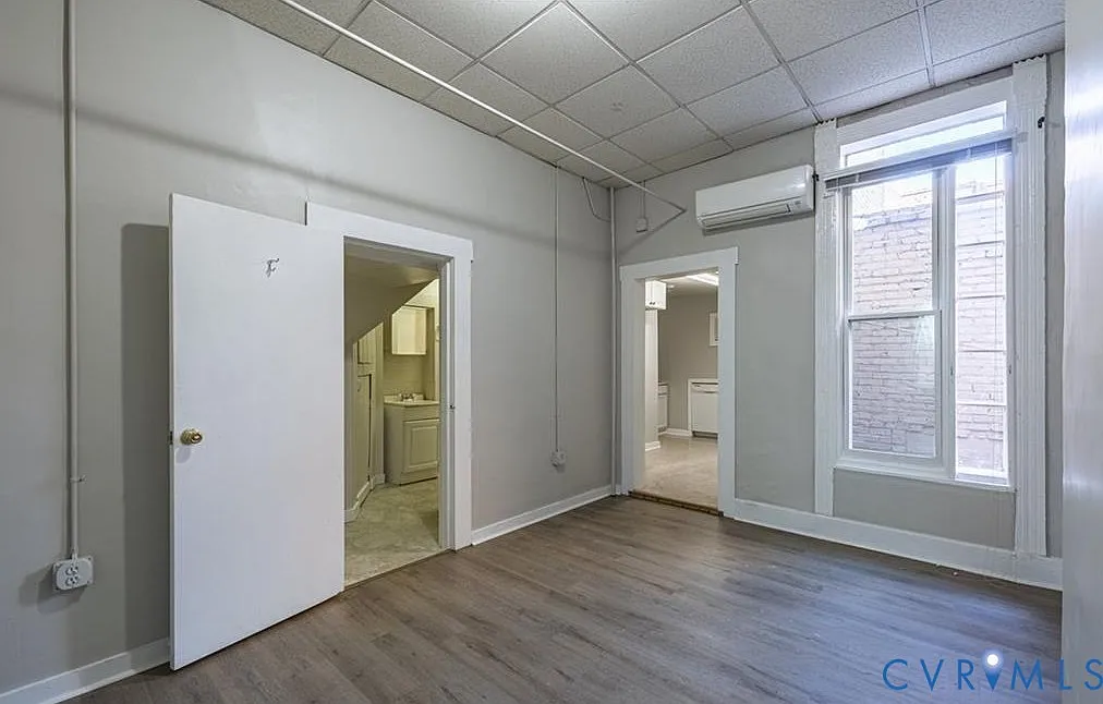 1 bed, 1.0 bath, $1,600 — Photo 3