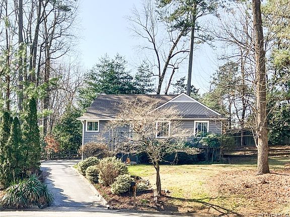 2nd image of 9403 Sir Barry Dr