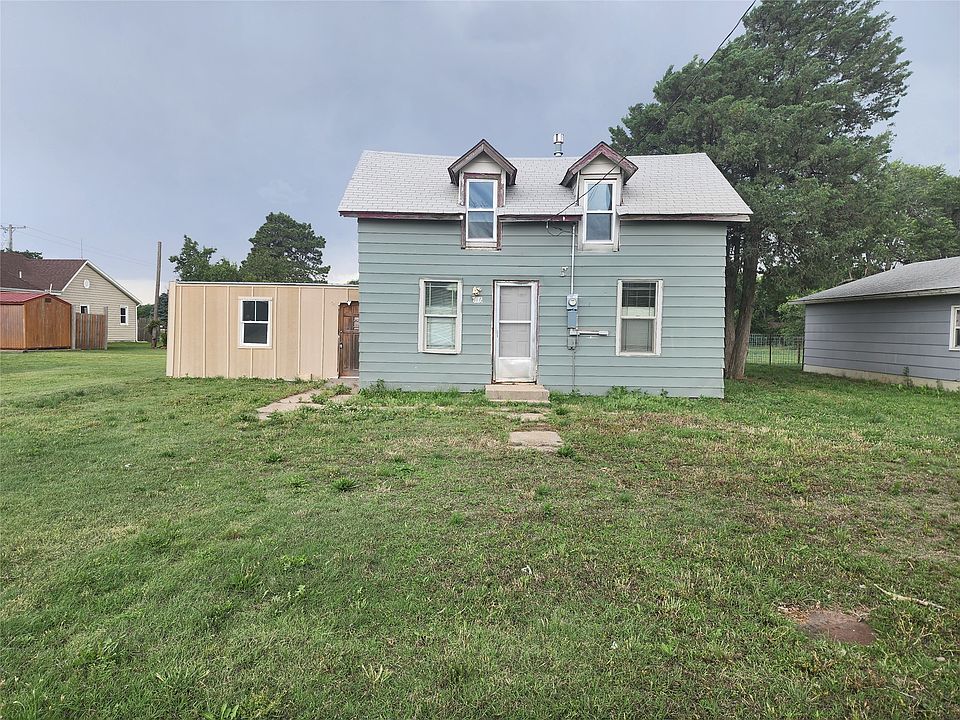 1st image of 116 S Poplar St