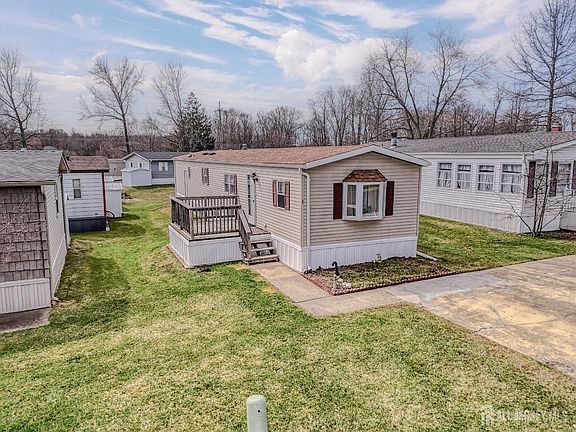 2nd image of 4 Byron Rd