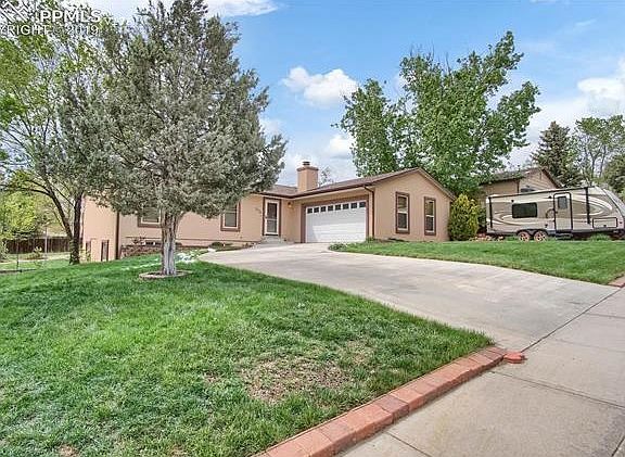 3rd image of 1170 Kachina Dr