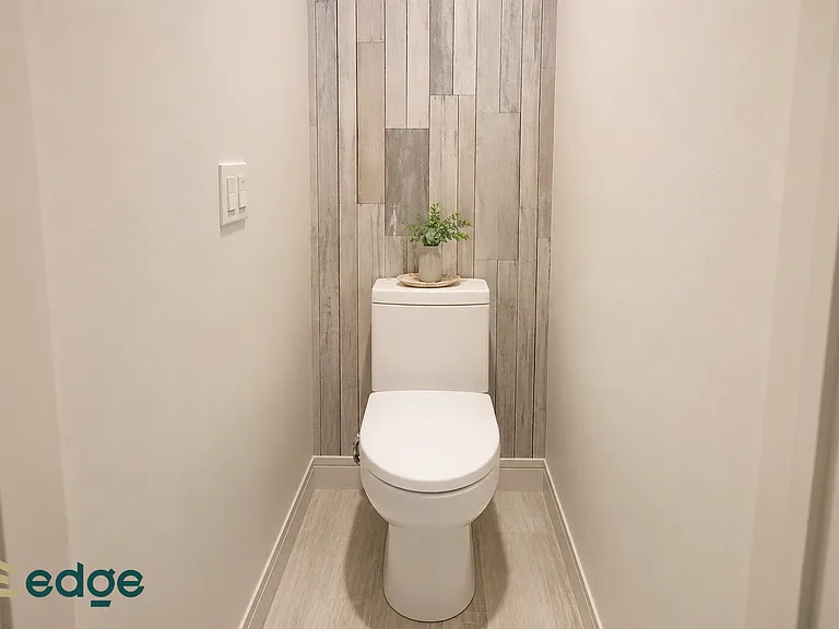 563 Evergreen Ave #2B — Photo 8