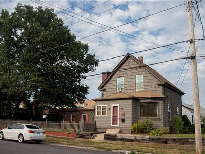 197 Grand Ave, Pawtucket, RI, 02861