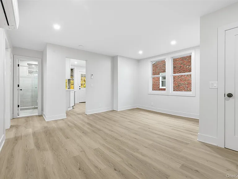 36 Dunwoodie St #1 — Photo 11