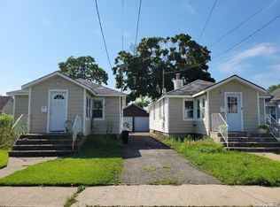1052 Cornwell Ave, Baldwin, NY 11510