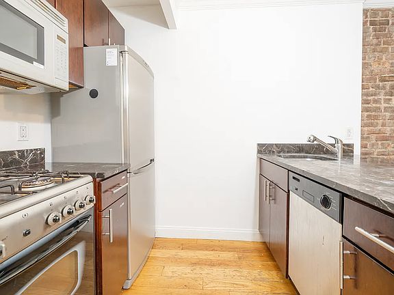 3rd image of 516 E 13th St #6A