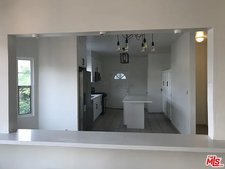 1732 Hauser Blvd — Photo 2