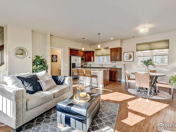 5th image of 220 Willow St #18
