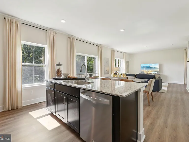 120 Bookers Crest Dr — Photo 31