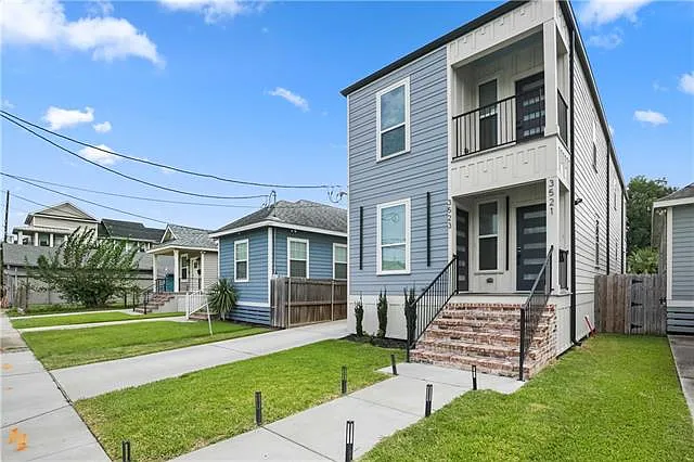 3521 Gibson St — Photo 1