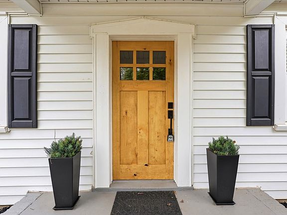 4th image of 212 Briarcliff Dr