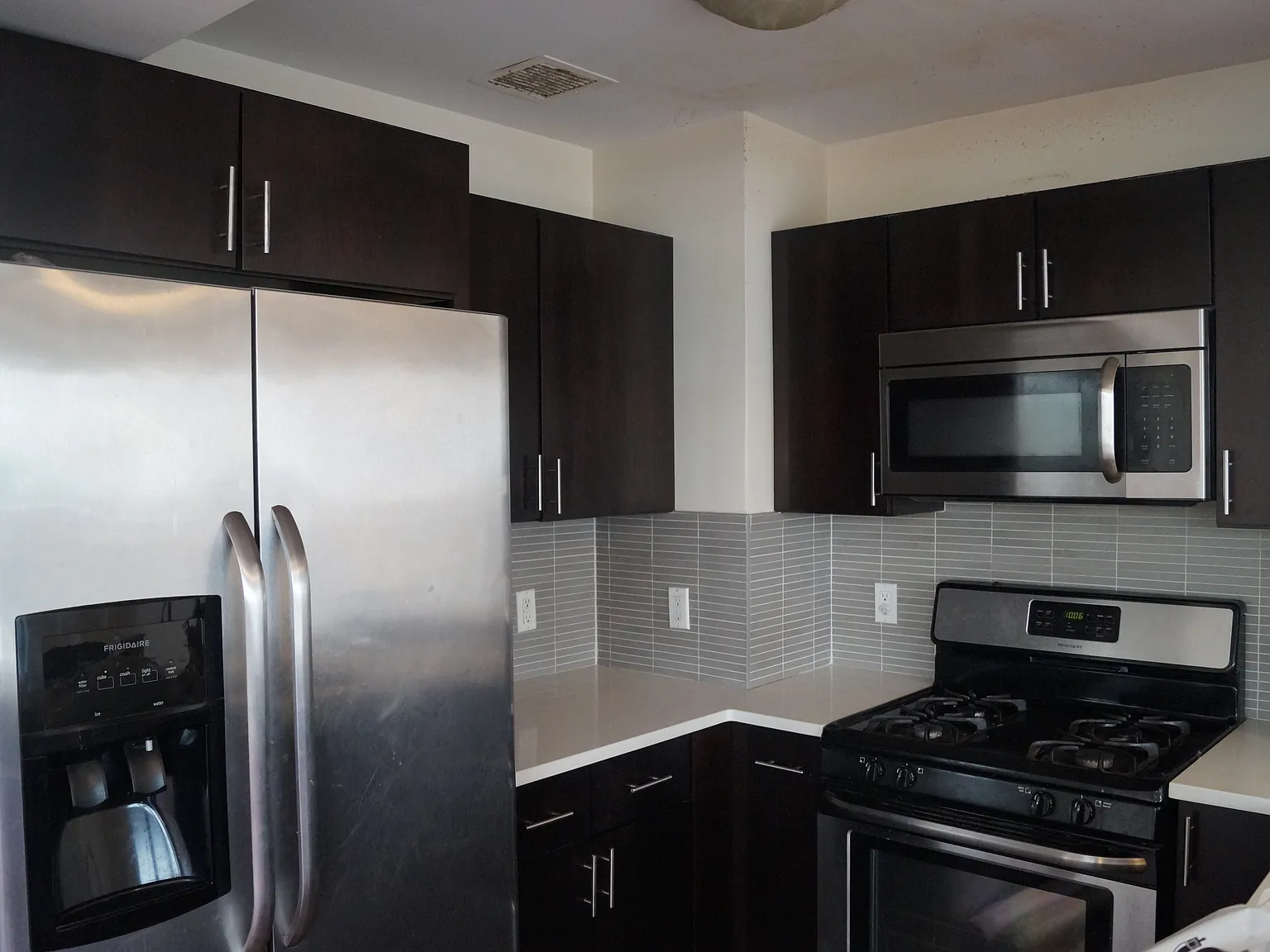 517 Court Street — Photo 2