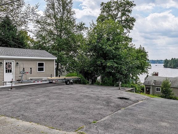 5th image of 103 Hackett Ave