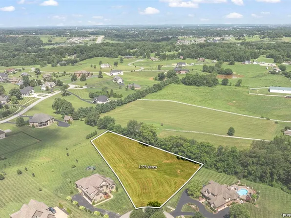 140 Sterling Oak Ct, Alvaton, KY 42122