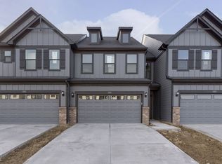 9734 Behner Dr, Fishers, IN 46250