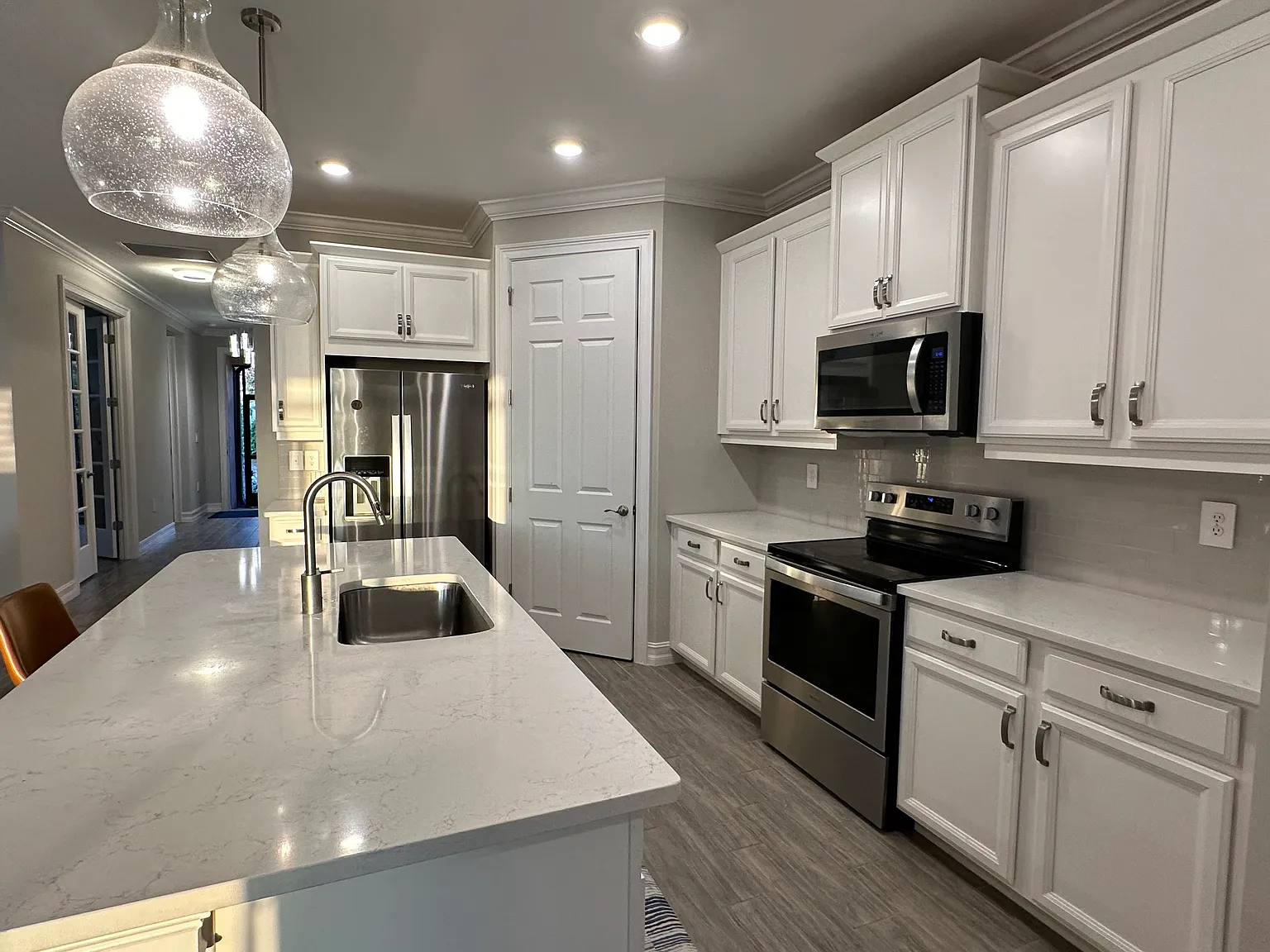 3 bed, 1816 sqft, $2,950 — Photo 4