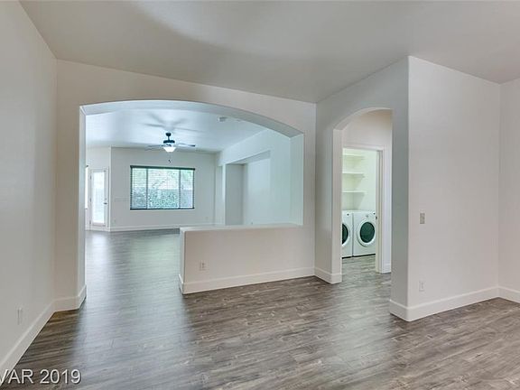 4th image of 10868 Milbank Ave