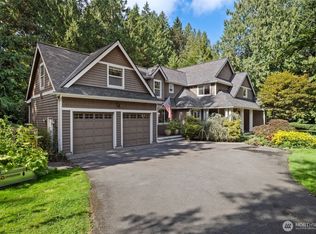 6425 Haley Loop Rd NE, Bainbridge Island, WA 98110