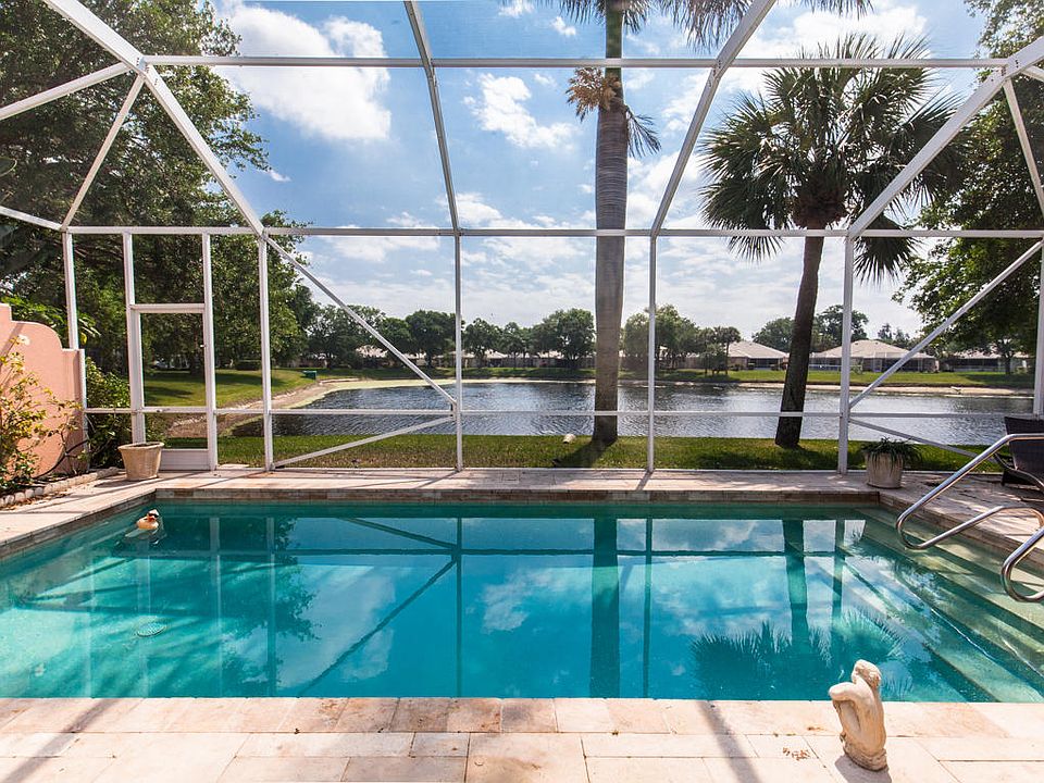 1st image of 8426 E Garden Oaks Cir