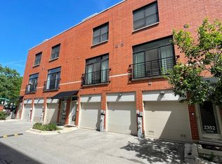 2354 W George St #34E2, Chicago, IL