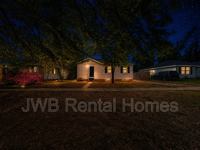920 Saratoga Blvd — Photo 10