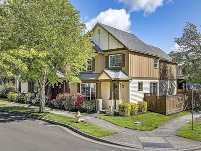 1090 SE Portlandia Ave, Hillsboro, OR, 97123