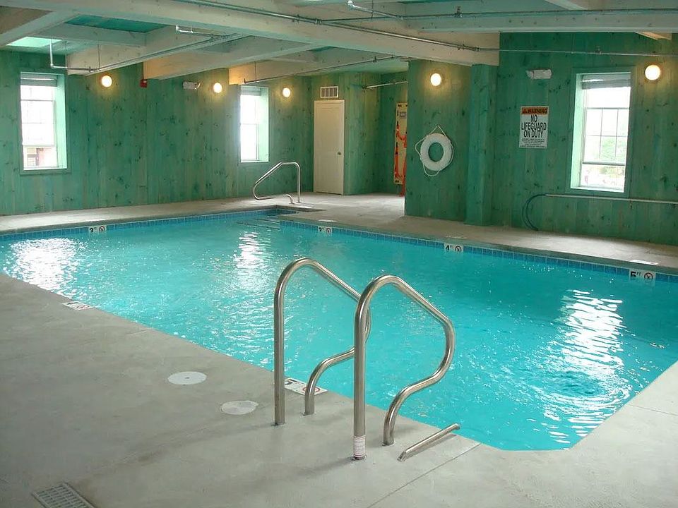 1st image of 51 Maple St Unit 2121