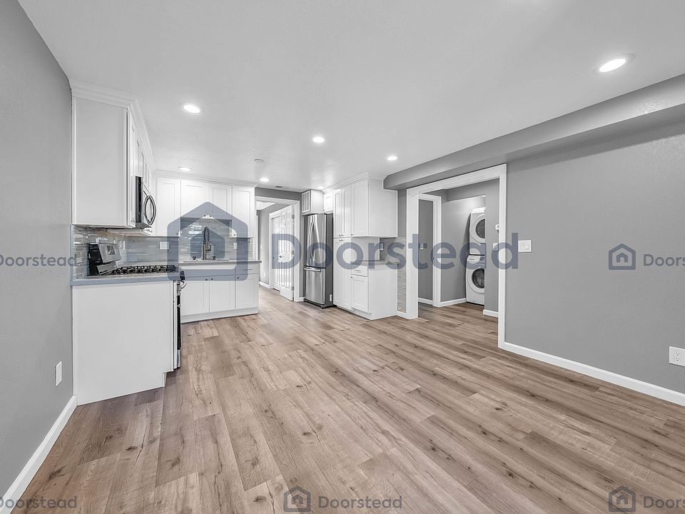 1st image of 55 Stoneybrook Ave #B