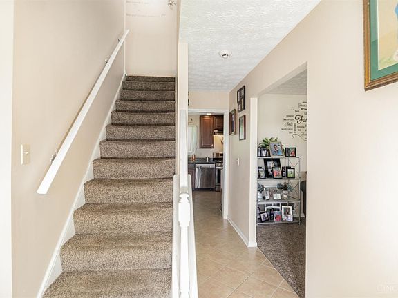 3rd image of 1651 Fellsmere Ln