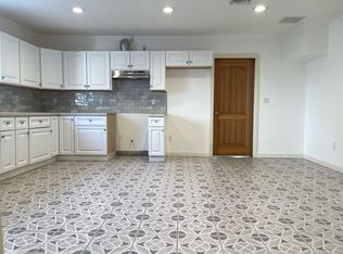 ARLETA, Pacoima, CA 91331