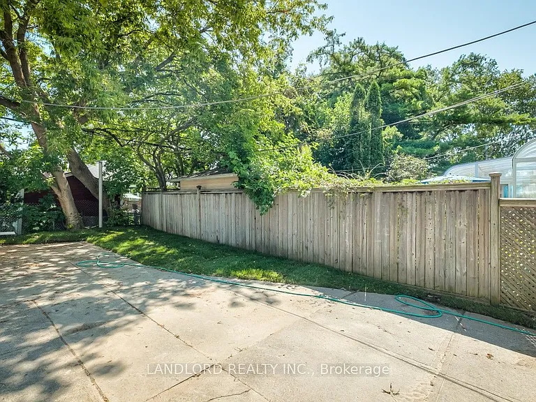 29 Hutton Ave — Photo 28