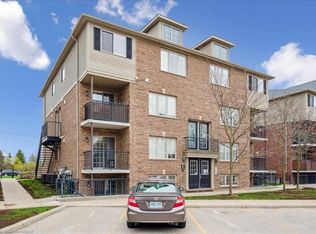 950 Highland Rd W #17, Kitchener, ON N2N0A5