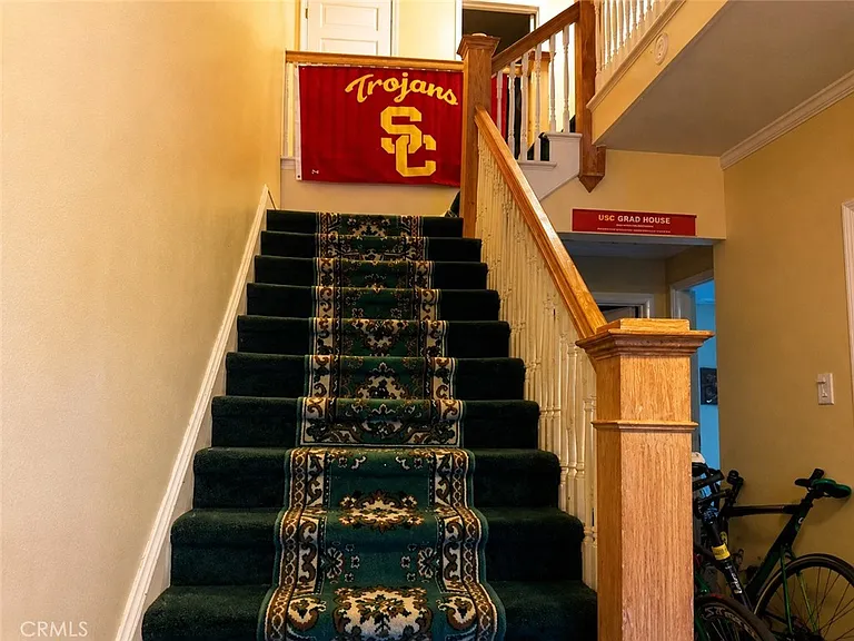 2707 S La Salle Ave #3 — Photo 4